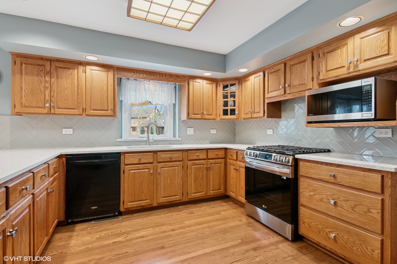 354 Gateshead Drive, Naperville, IL 60565