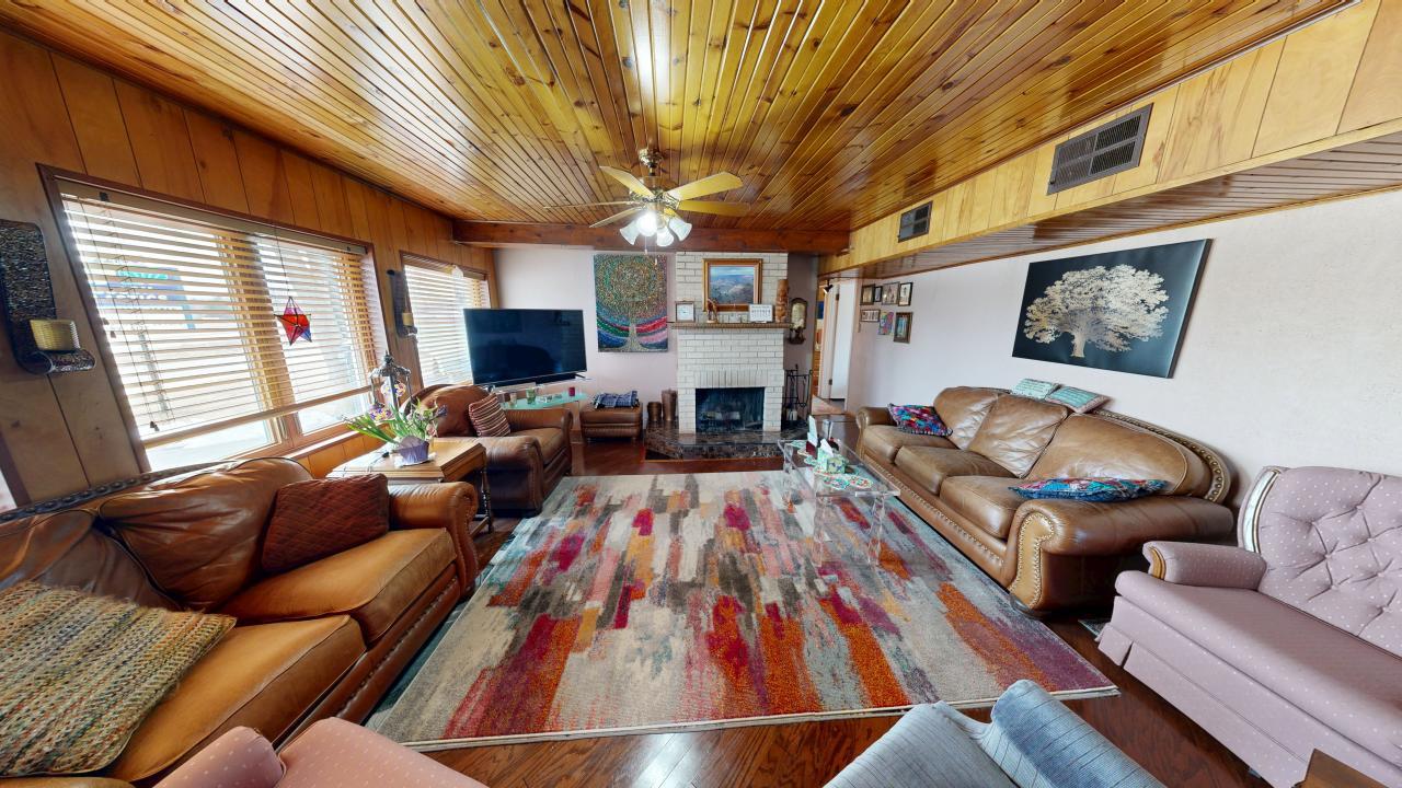 21706 E Lincoln Highway, Lynwood, IL 60411