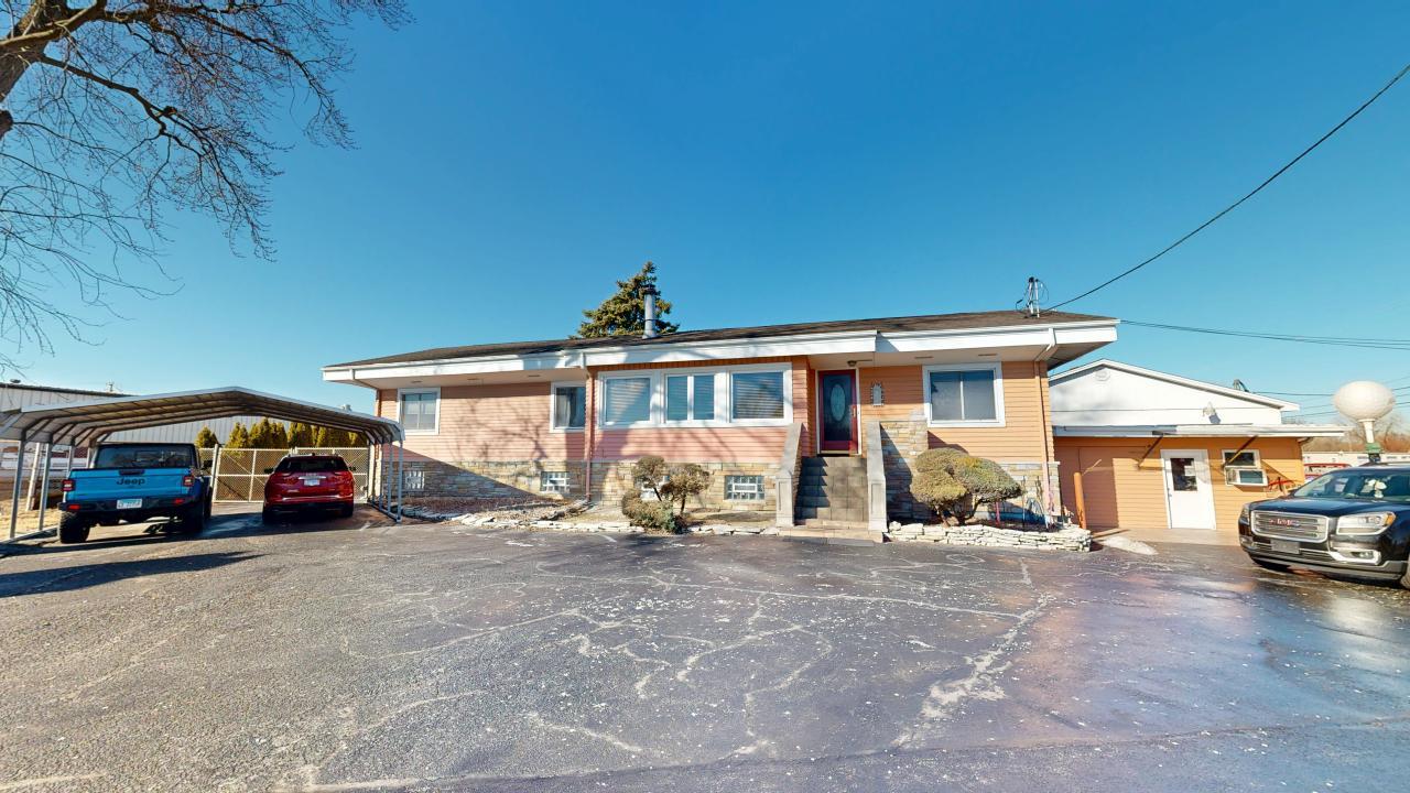 21706 E Lincoln Highway, Lynwood, IL 60411