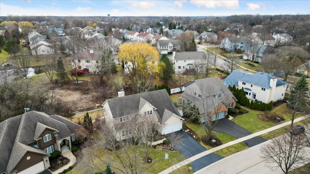 7429 Bittersweet Drive, Gurnee, IL 60031