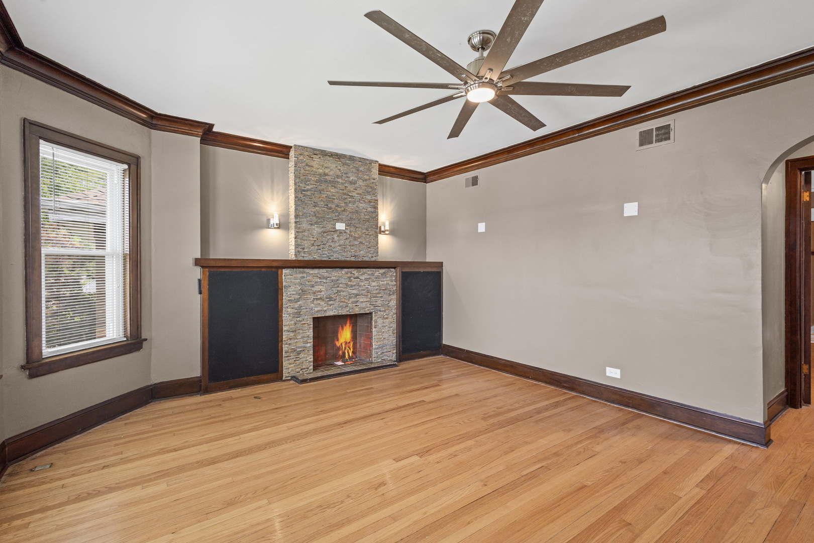 9425 S Vernon Avenue, Chicago, IL 60619