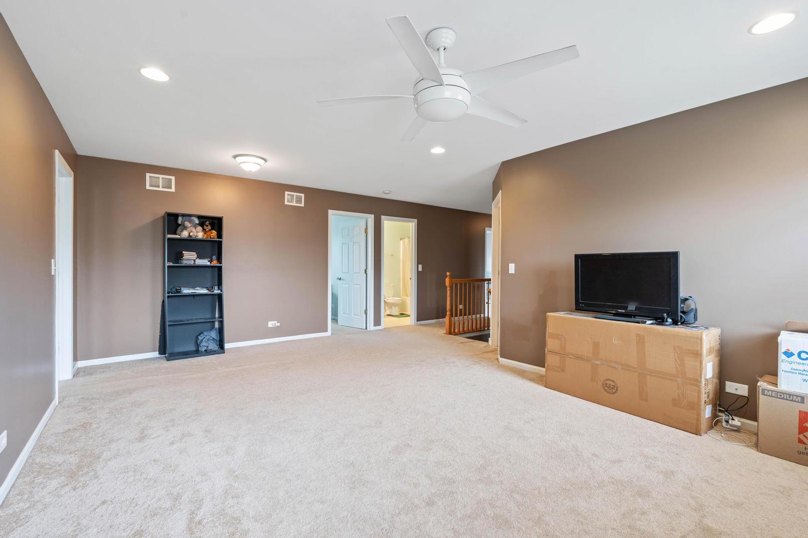 2668 Bull Run Drive, Aurora, IL 60503
