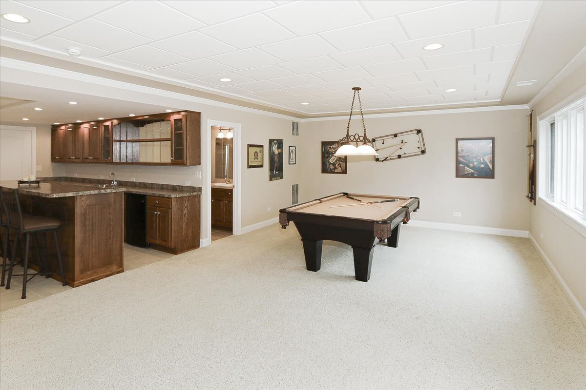 145 Rose Drive, Bloomingdale, IL 60108