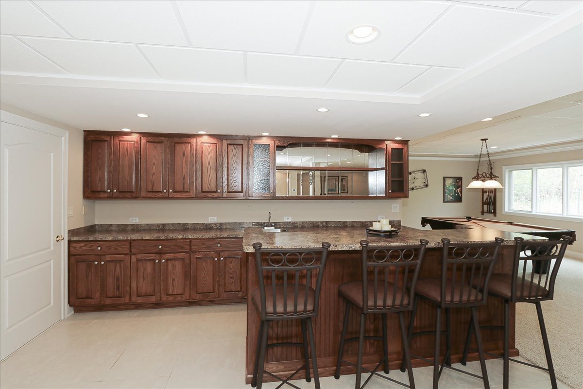 145 Rose Drive, Bloomingdale, IL 60108