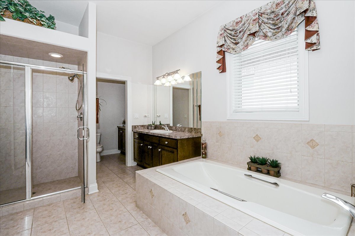 145 Rose Drive, Bloomingdale, IL 60108