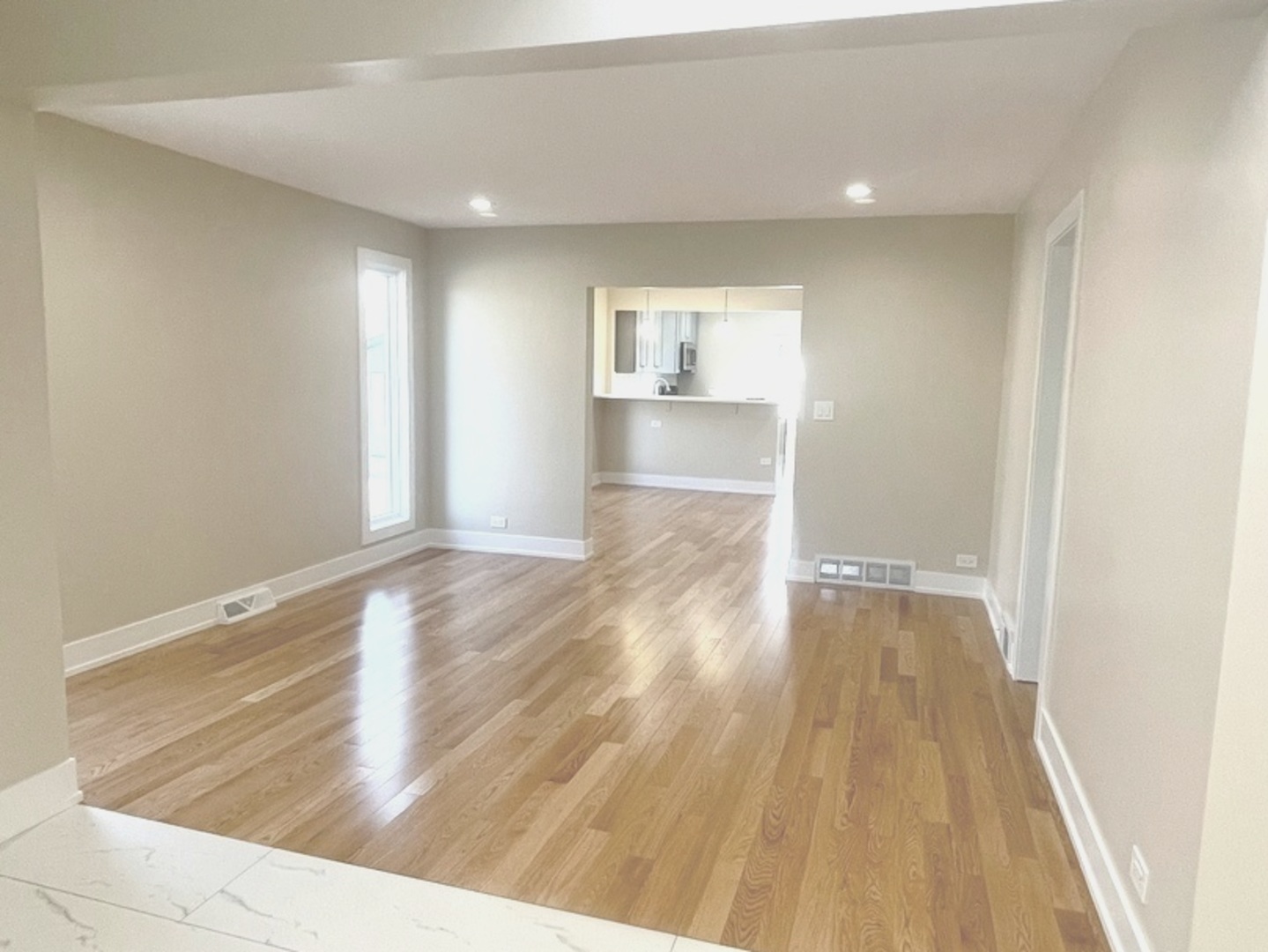 26073 W Grand Avenue, Ingleside, IL 60041