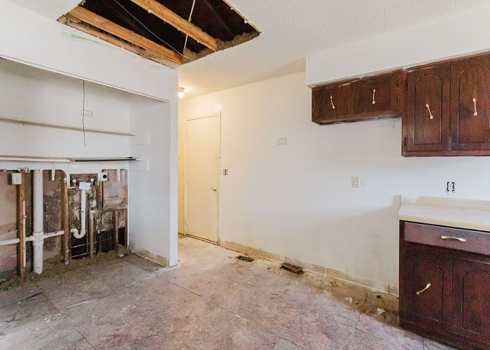 1583 N Dennis Avenue, Decatur, IL 62526