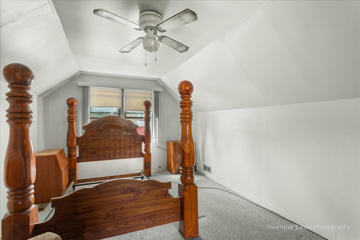 8033 S Kedzie Avenue, Chicago, IL 60652