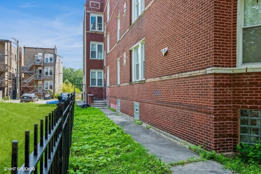 1509 S Ridgeway Avenue, Chicago, IL 60623