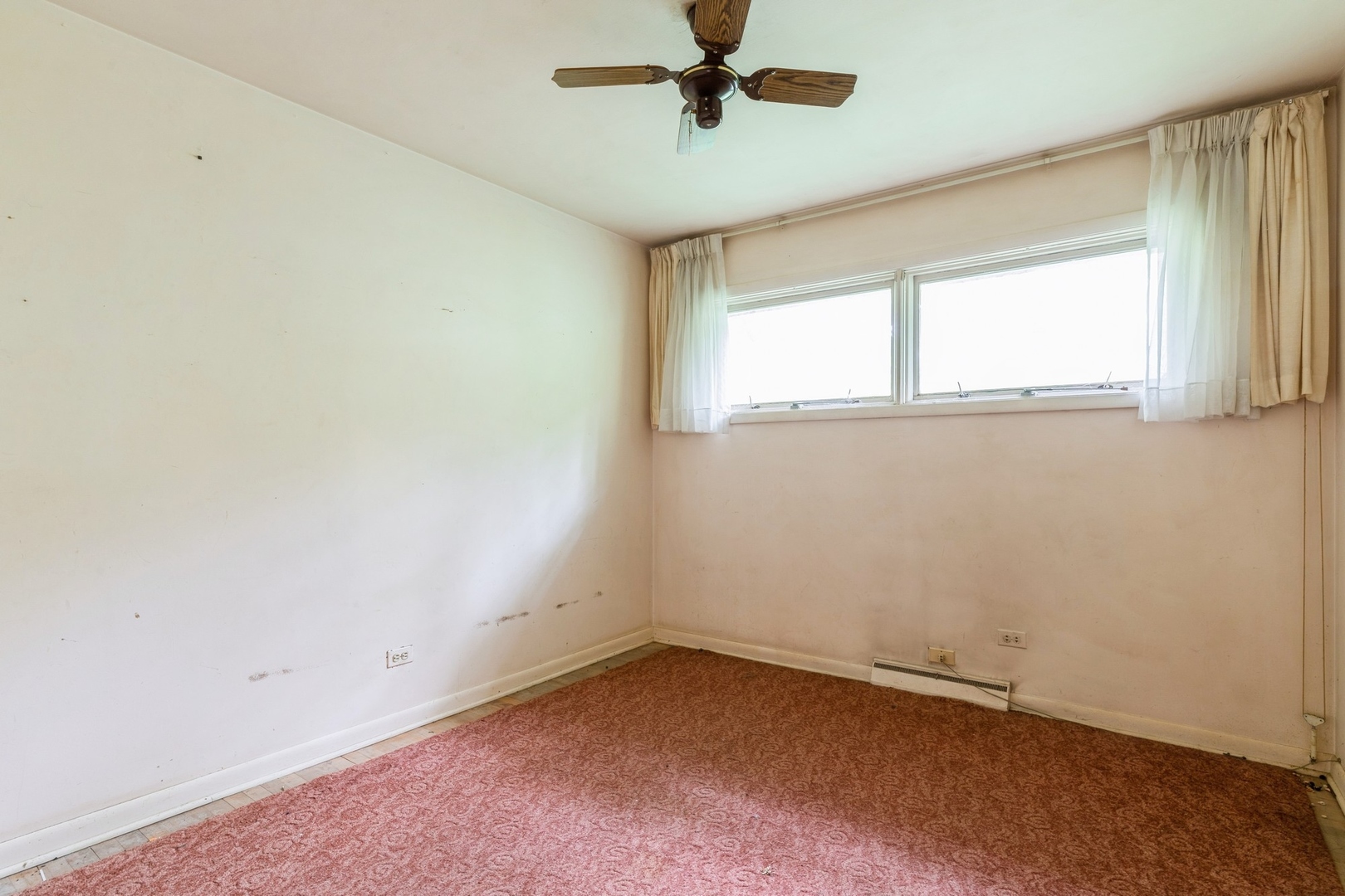 604 E Camp Mcdonald Road, Prospect Heights, IL 60070