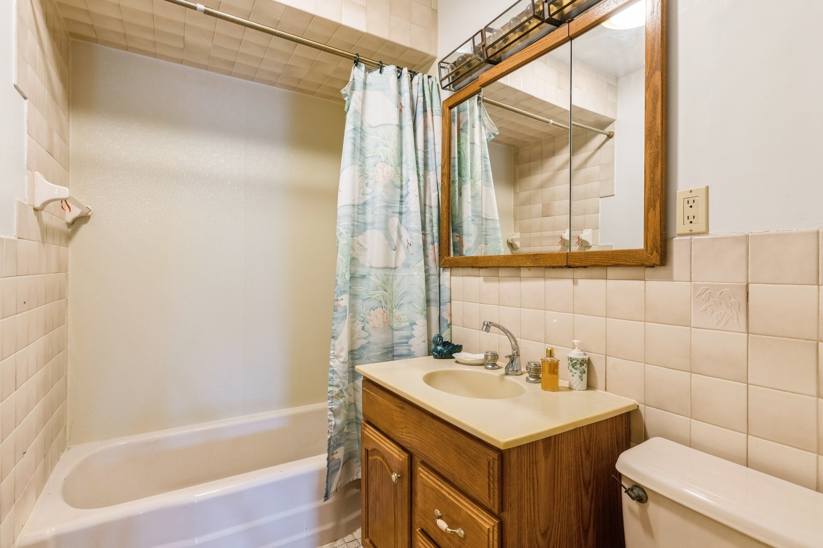 604 E Camp Mcdonald Road, Prospect Heights, IL 60070