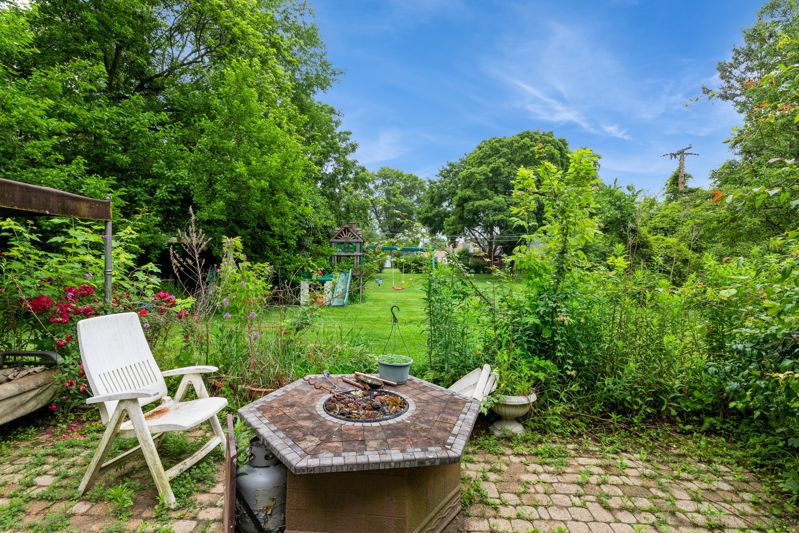 604 E Camp Mcdonald Road, Prospect Heights, IL 60070