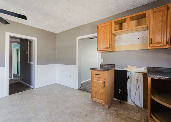 203 E N Street, Heyworth, IL 61745