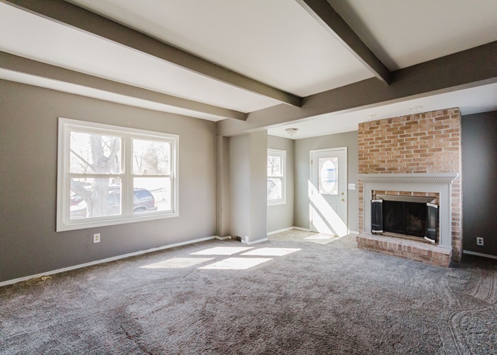 203 E N Street, Heyworth, IL 61745