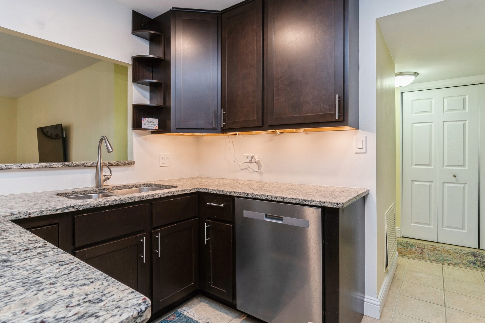 6565 Main Street #204, Downers Grove, IL 60516