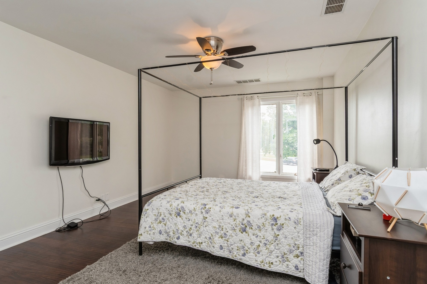 6565 Main Street #204, Downers Grove, IL 60516