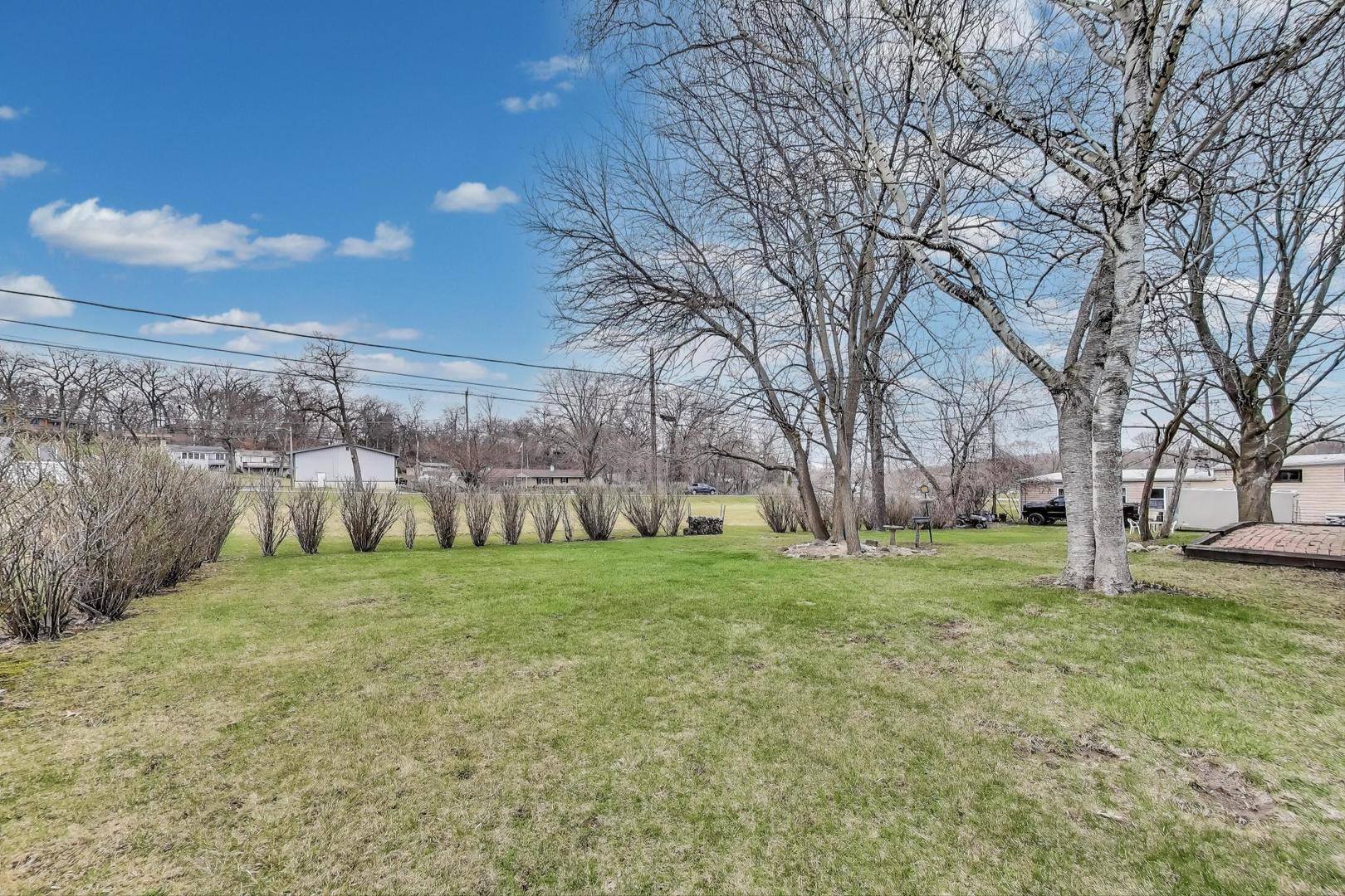 5509 Summerville Drive, Wonder Lake, IL 60097