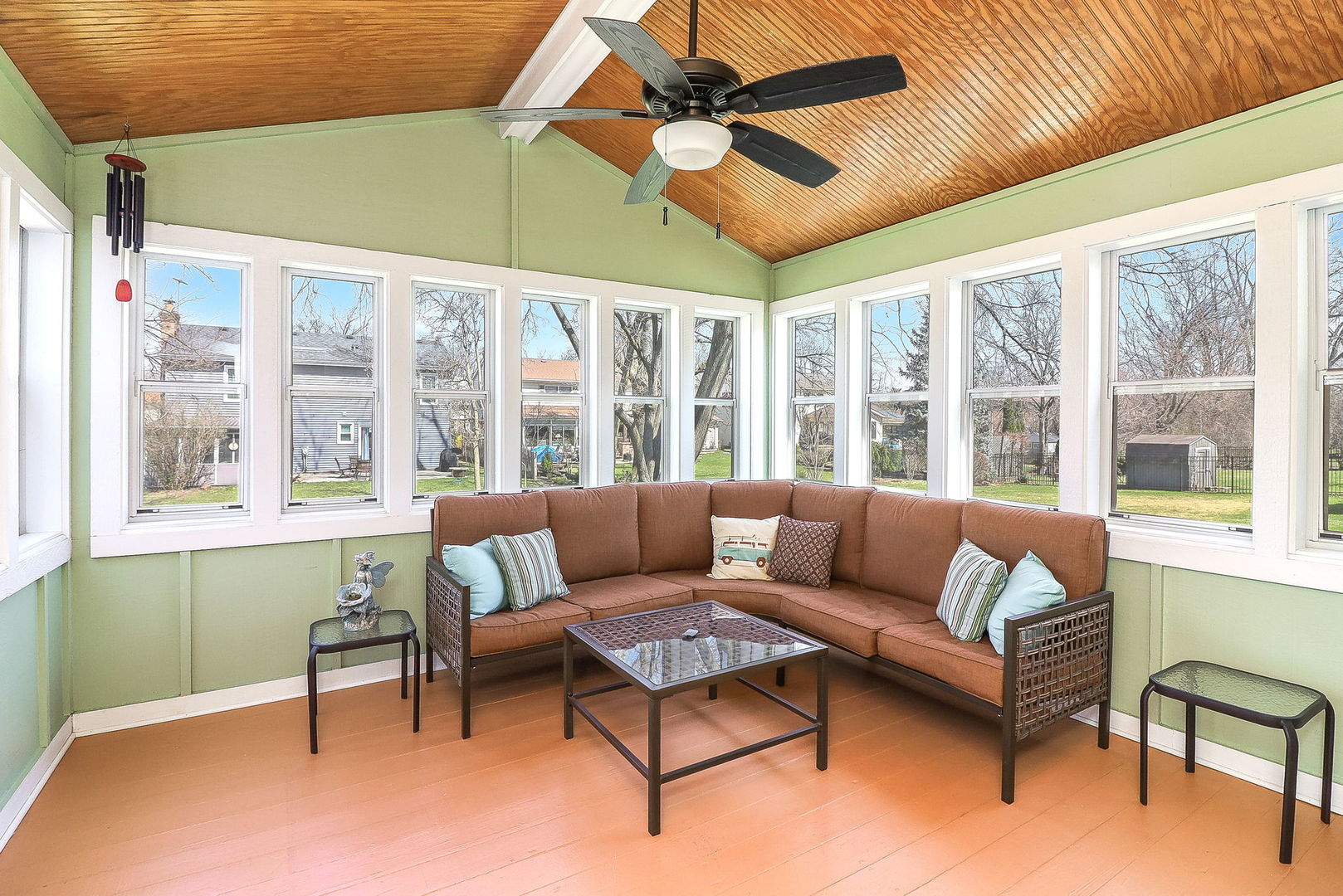 216 White Fawn Trail, Downers Grove, IL 60516