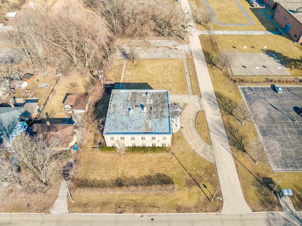 13651 S Crawford Avenue, Crestwood, IL 60472