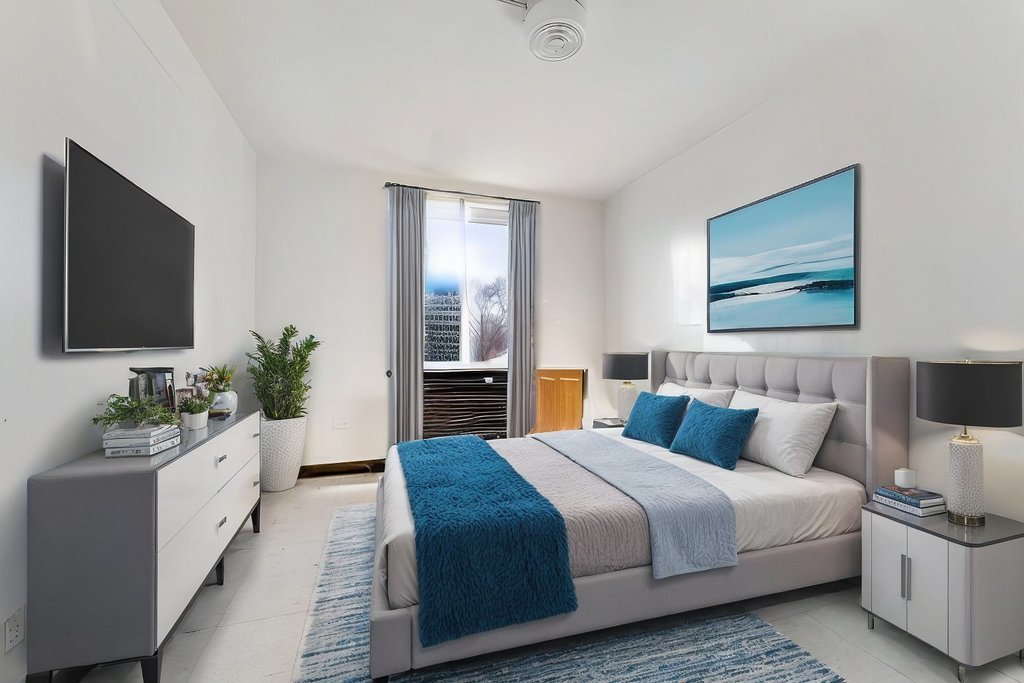 13651 S Crawford Avenue, Crestwood, IL 60472