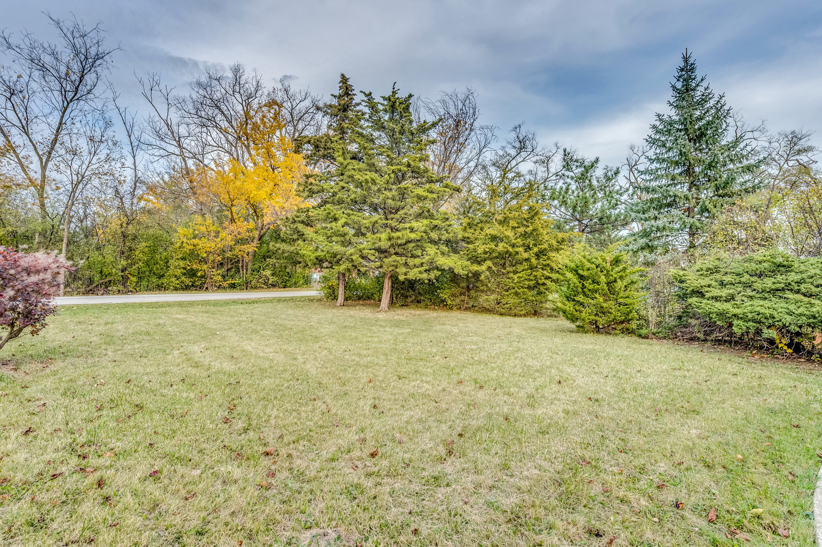 17W517 Manor Lane, Villa Park, IL 60181