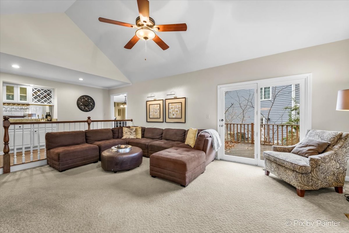 1023 Trillium Trail, West Chicago, IL 60185