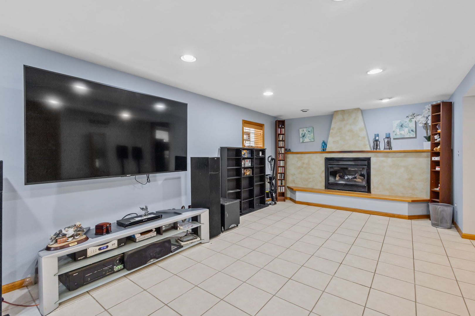 6513 W 60TH Street, Chicago, IL 60638