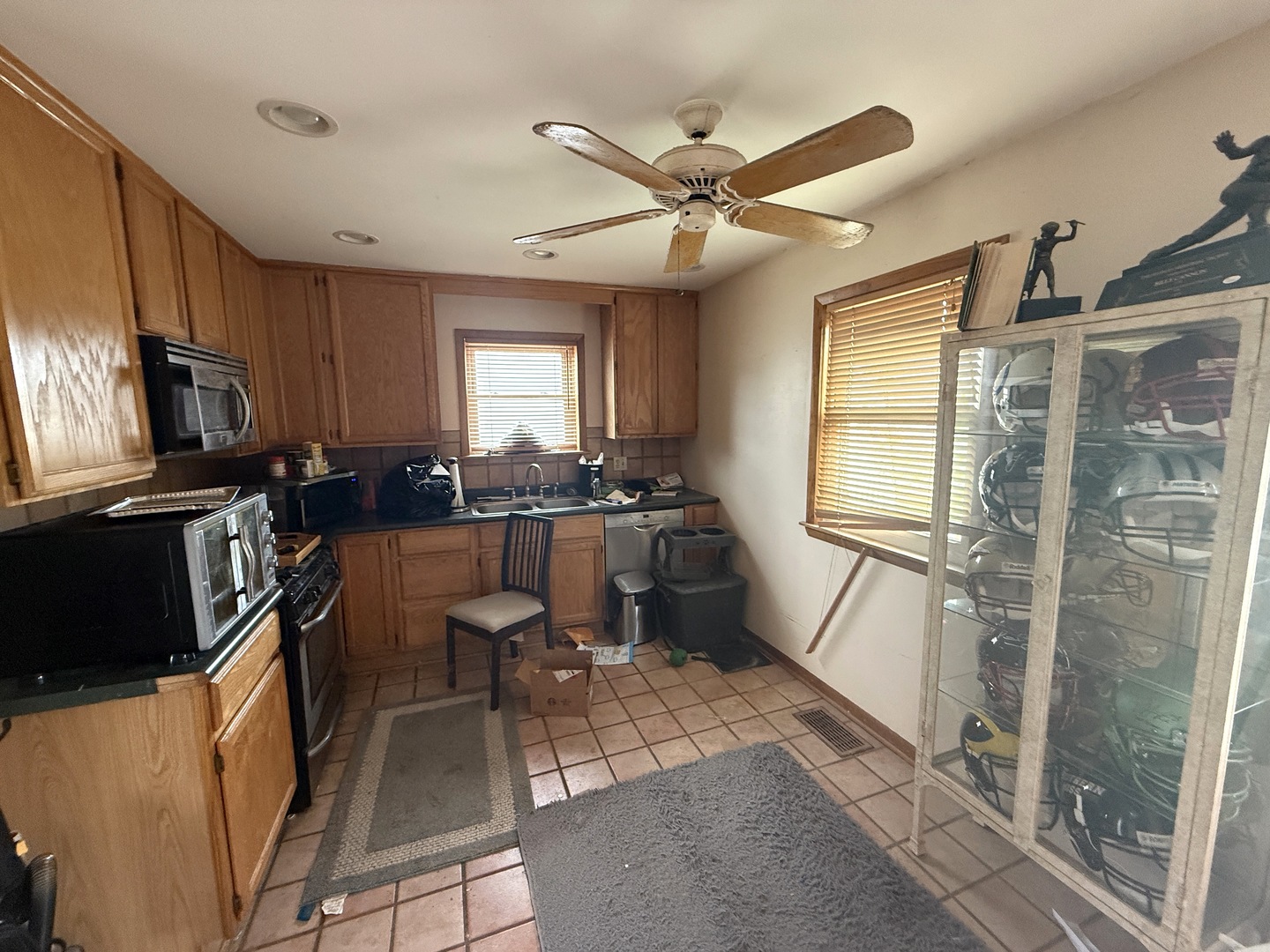 711 N Kennicott Avenue, Arlington Heights, IL 60004
