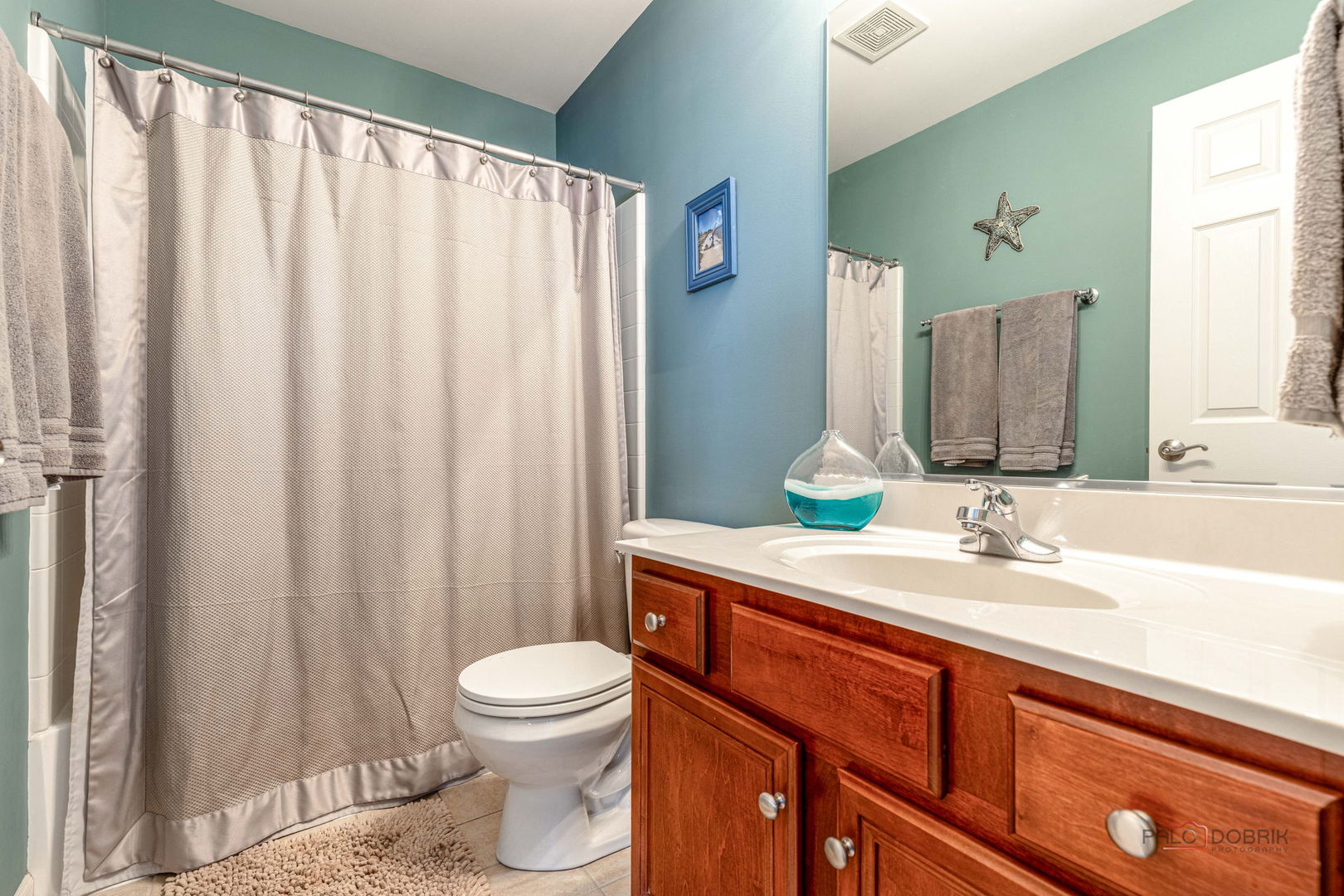 655 N Fox Trail, Round Lake, IL 60073