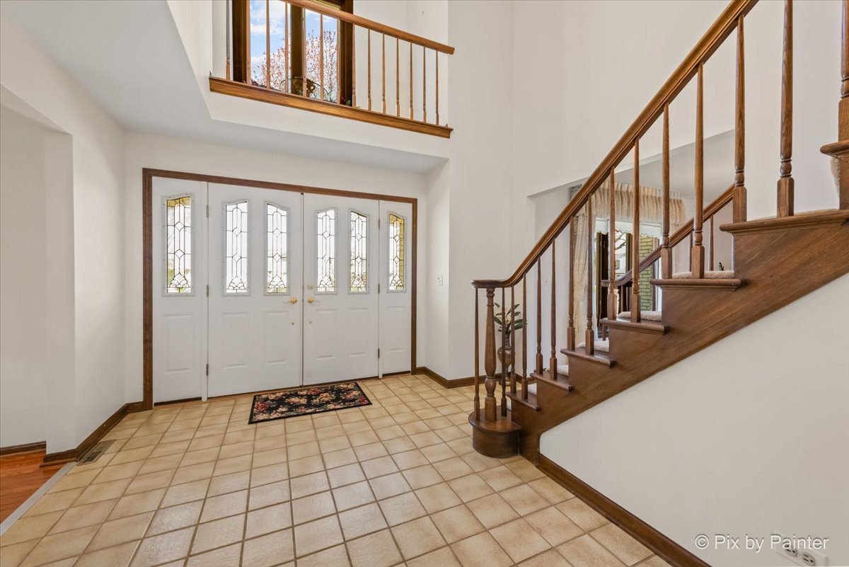 385 Cardinal Drive, Bloomingdale, IL 60108