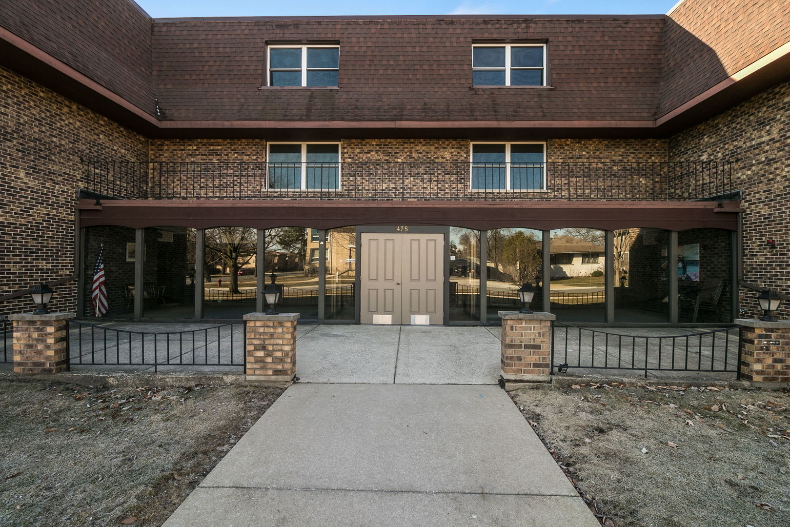 475 Shenstone Road #301, Riverside, IL 60546