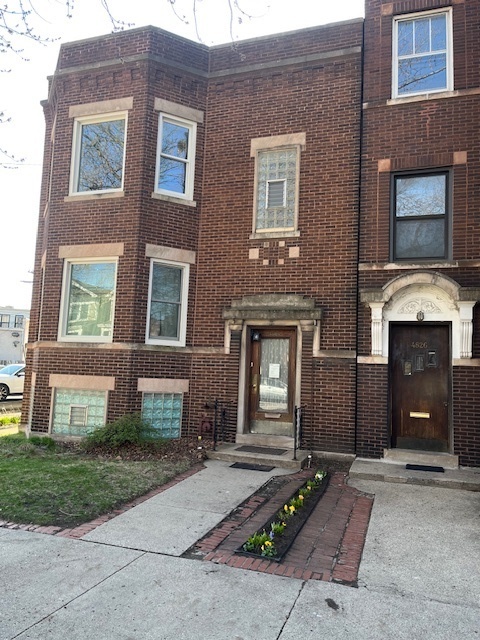 4824 N Claremont Avenue #2, Chicago, IL 60625