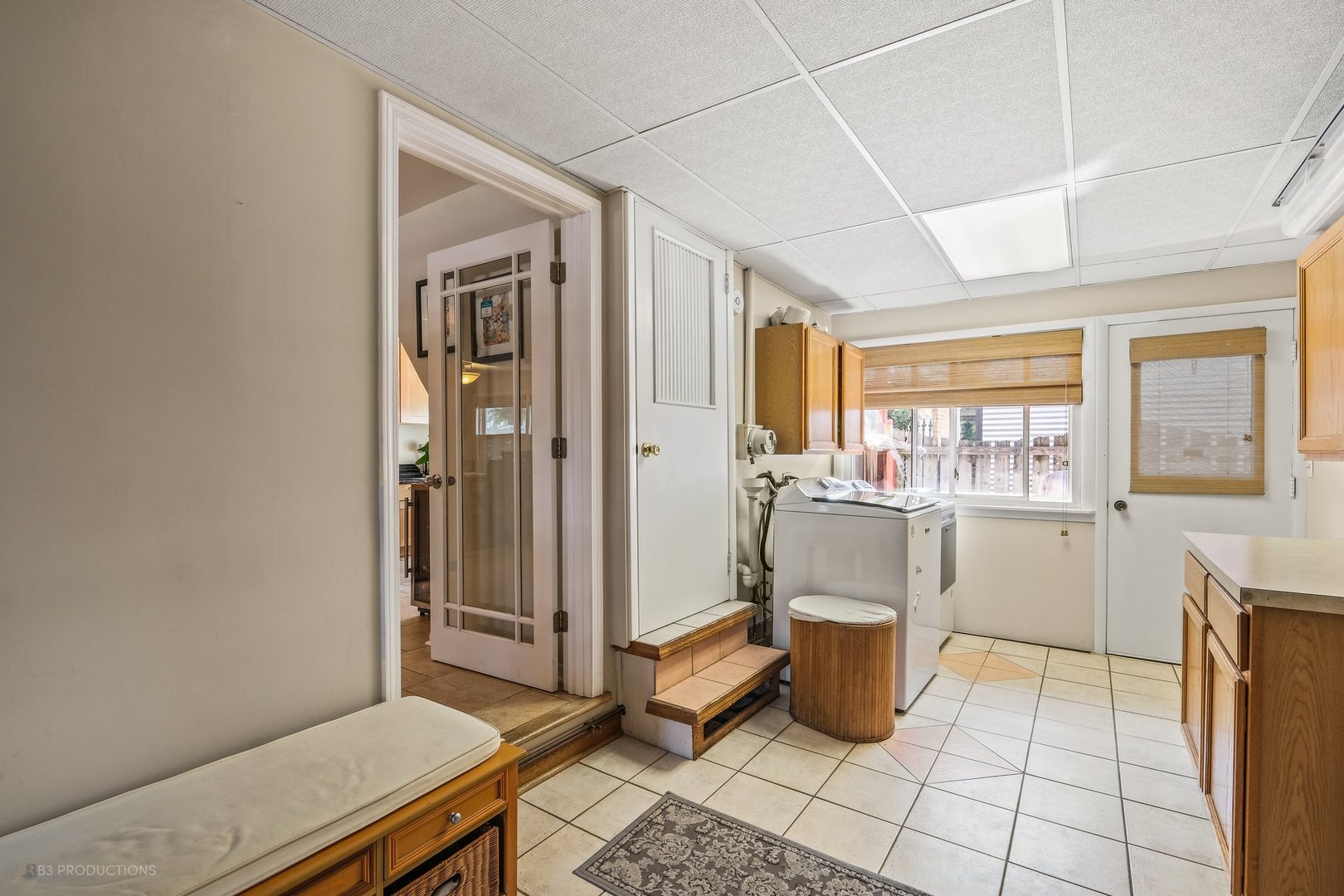 2054 N Nordica Avenue, Chicago, IL 60707