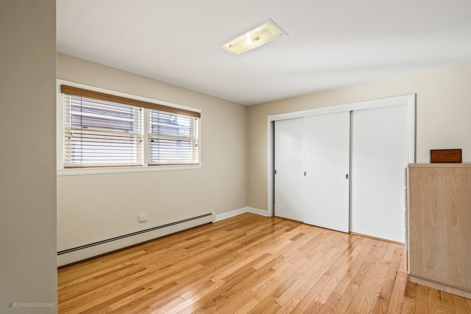 2054 N Nordica Avenue, Chicago, IL 60707