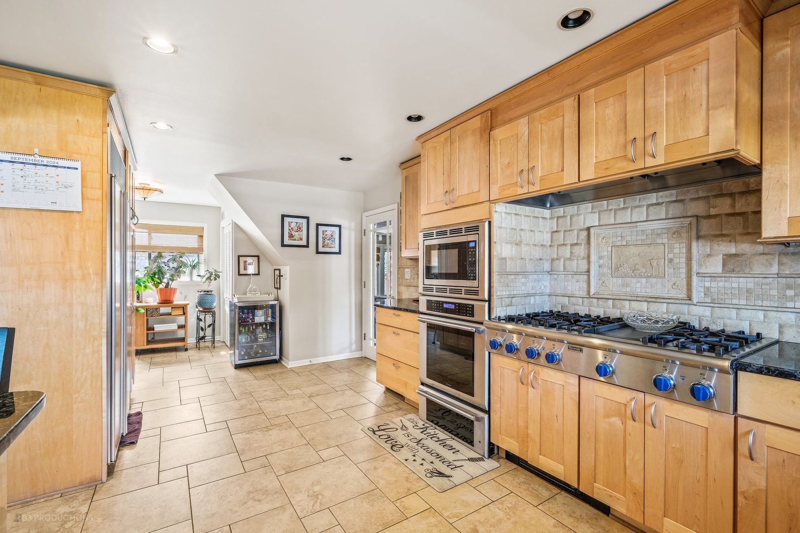 2054 N Nordica Avenue, Chicago, IL 60707