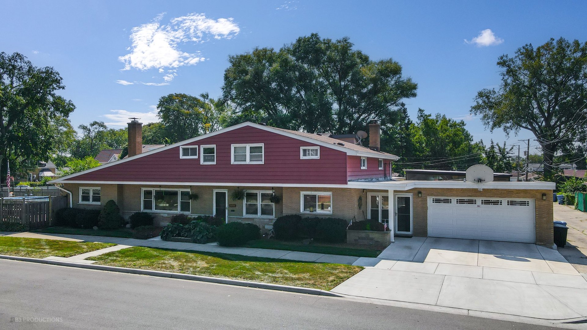 2054 N Nordica Avenue, Chicago, IL 60707