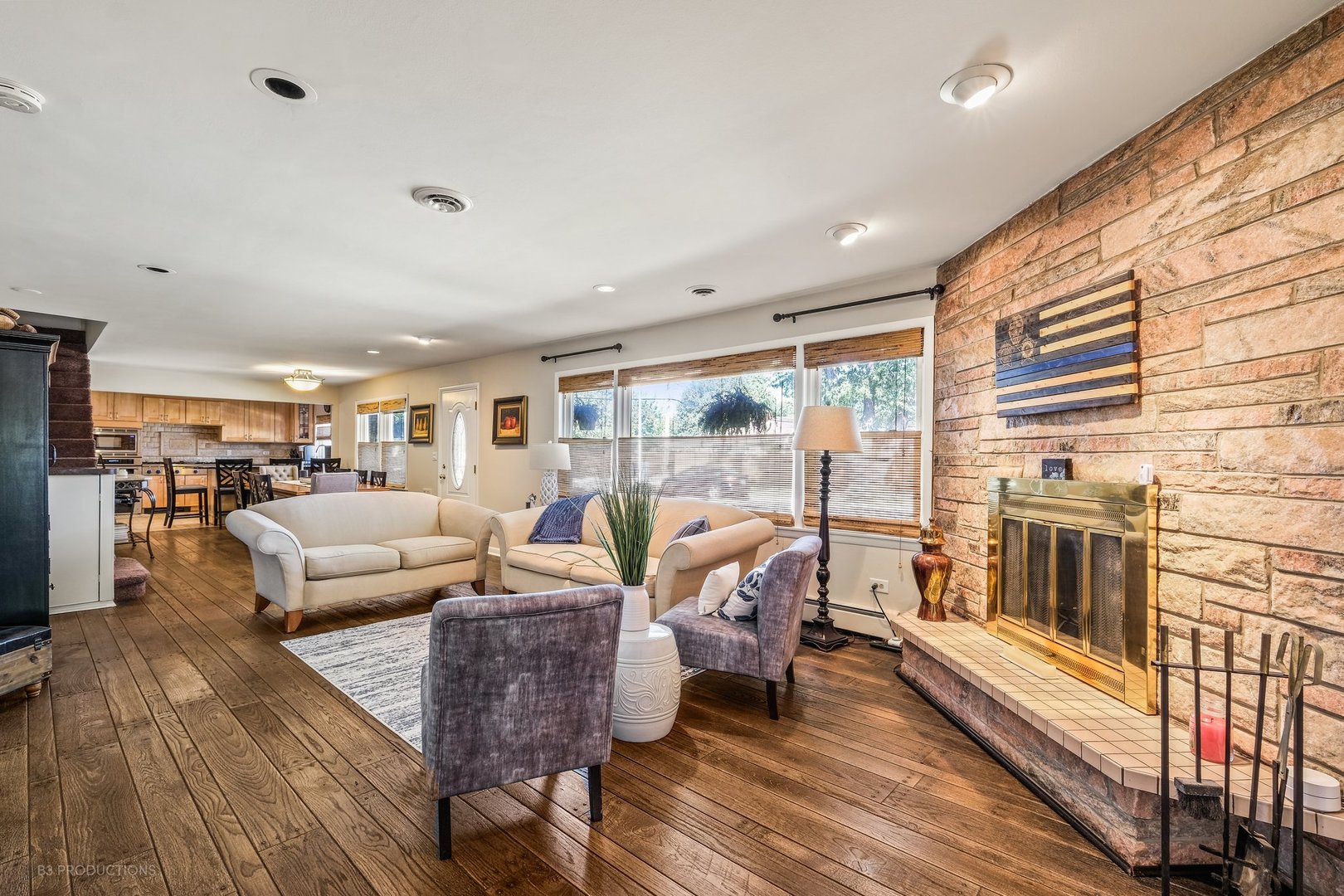 2054 N Nordica Avenue, Chicago, IL 60707