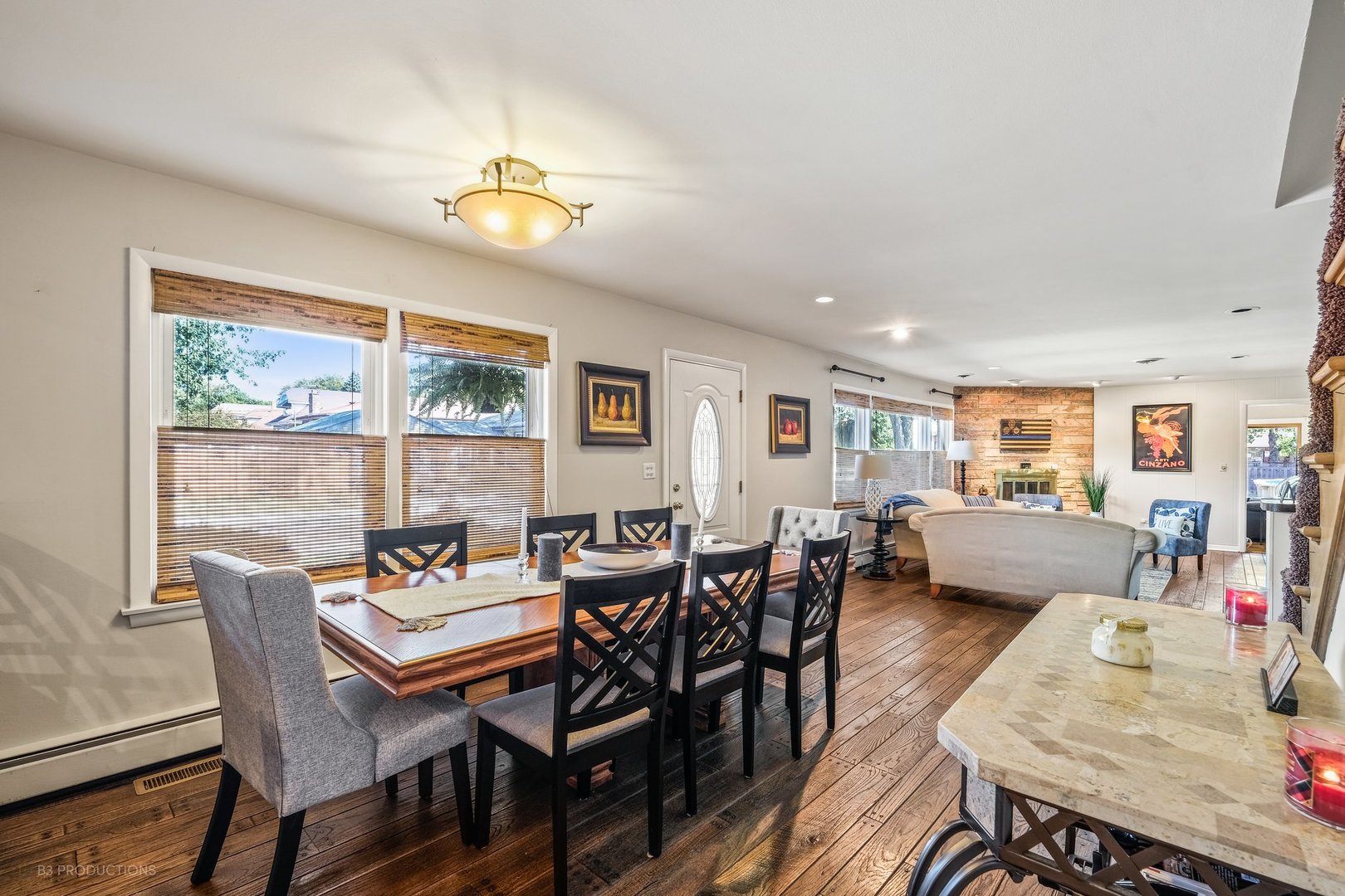 2054 N Nordica Avenue, Chicago, IL 60707