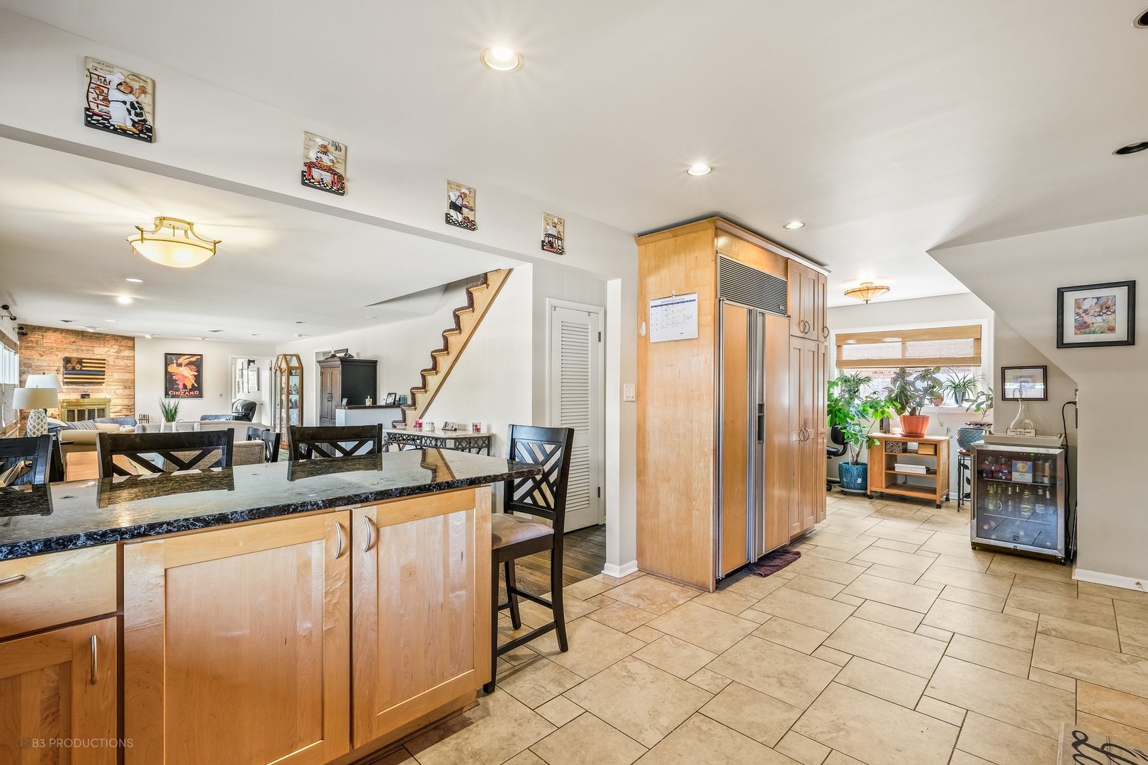 2054 N Nordica Avenue, Chicago, IL 60707