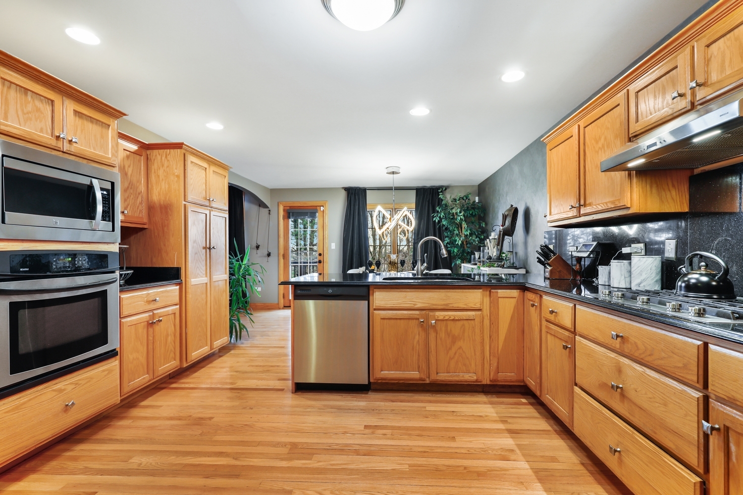 7420 E Plank Trail Court, Frankfort, IL 60423