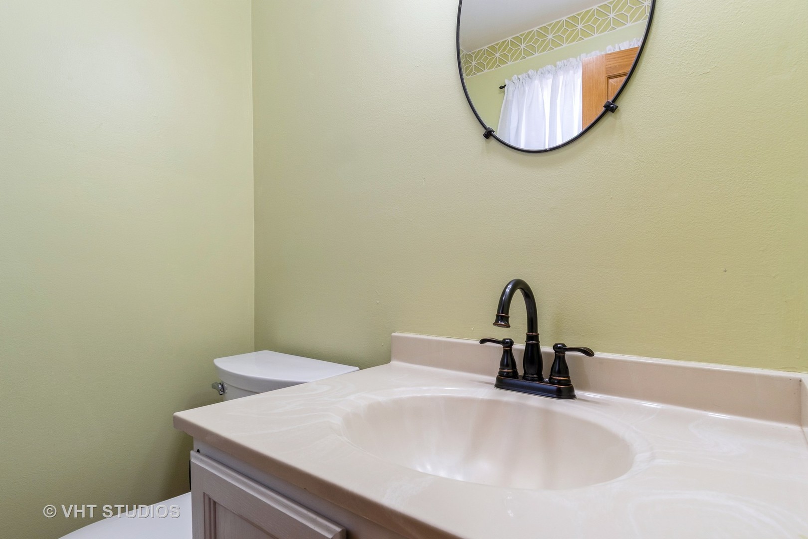 25W704 Jewell Road, Wheaton, IL 60187