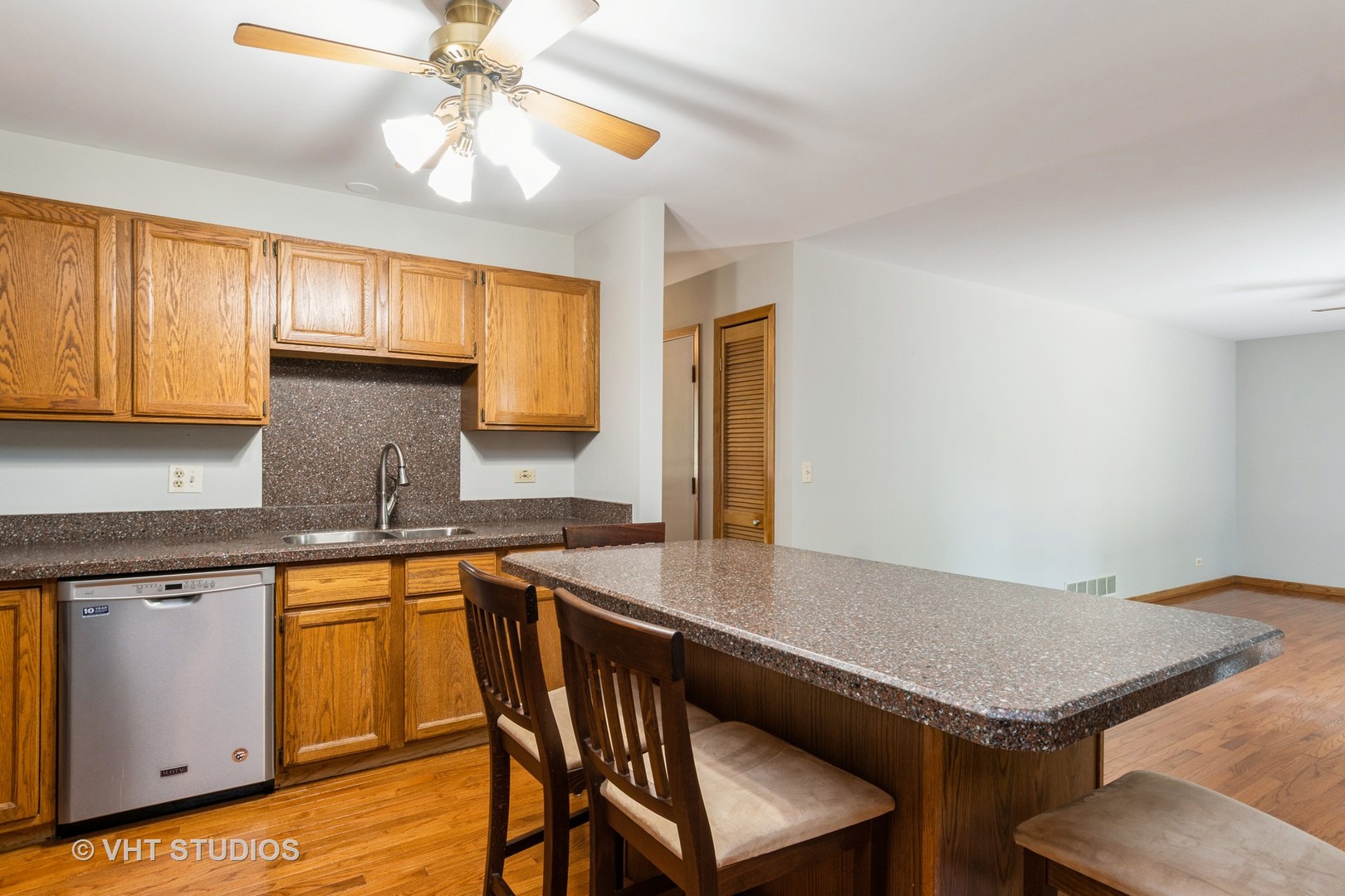 25W704 Jewell Road, Wheaton, IL 60187