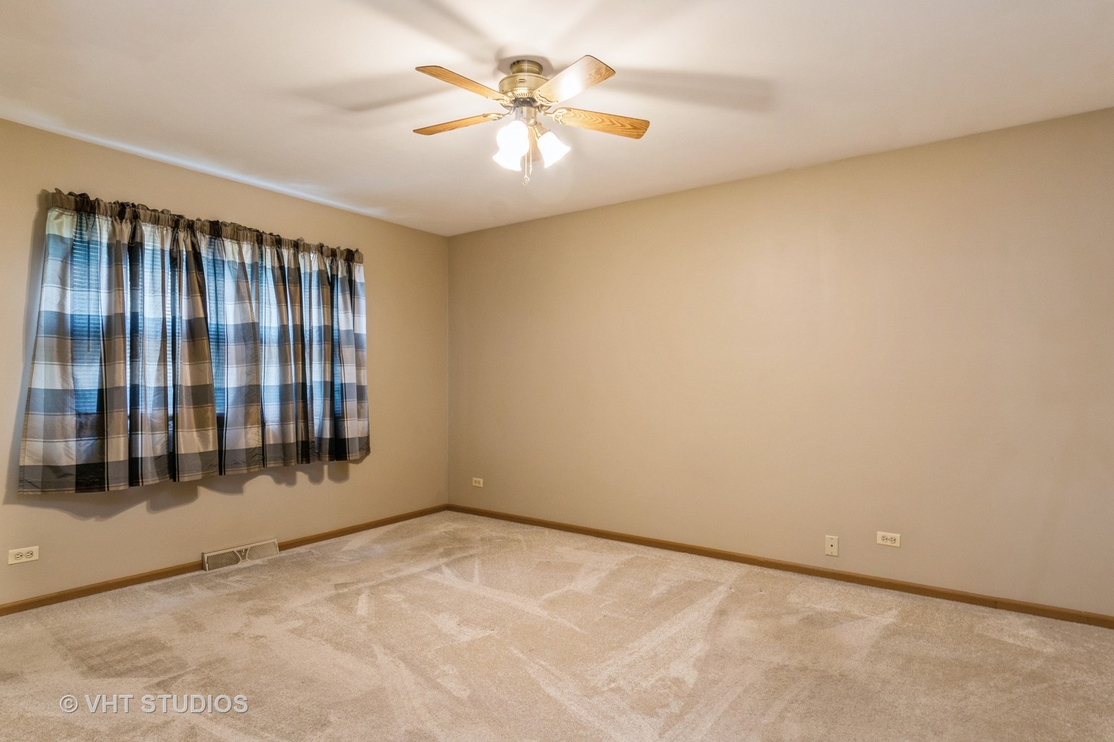 25W704 Jewell Road, Wheaton, IL 60187