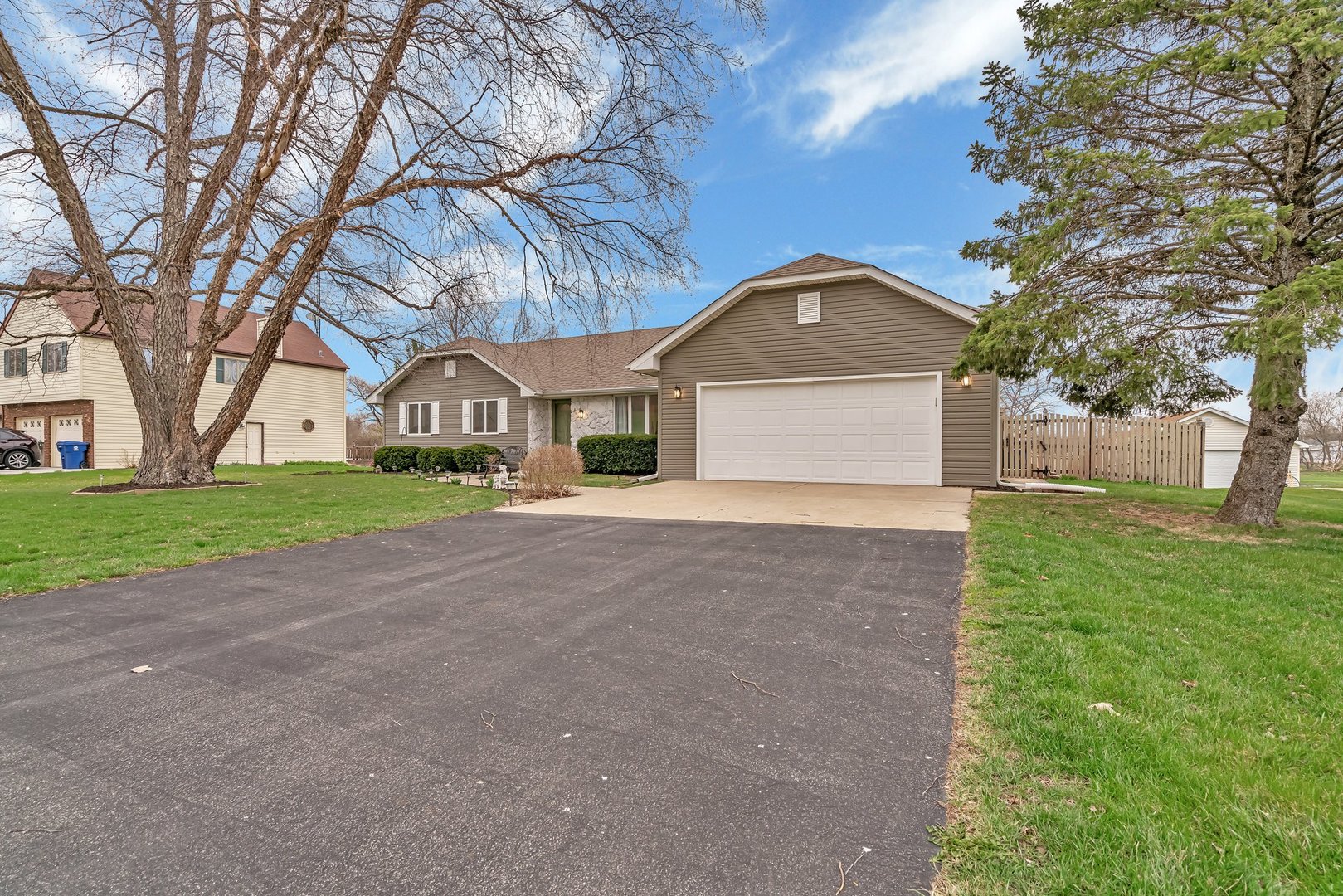 218 San Carlos Road, Minooka, IL 60447