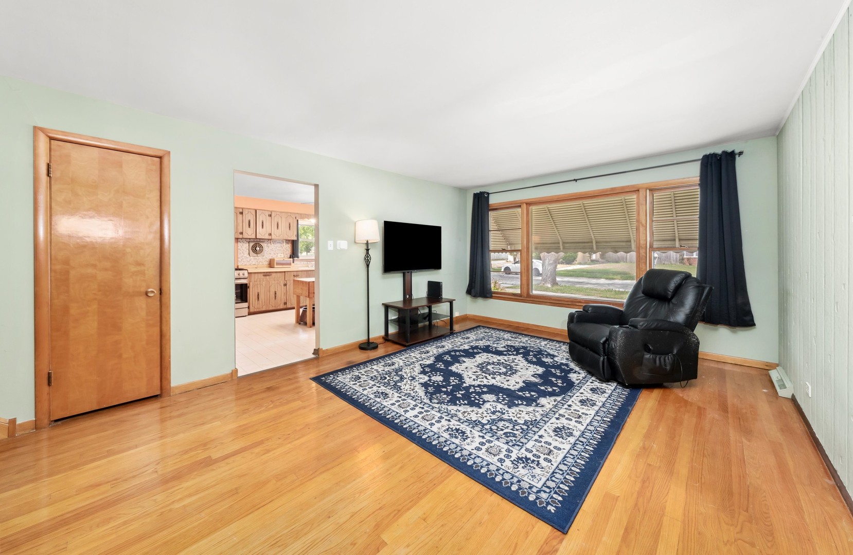 223 Roberta Lane, Chicago Heights, IL 60411