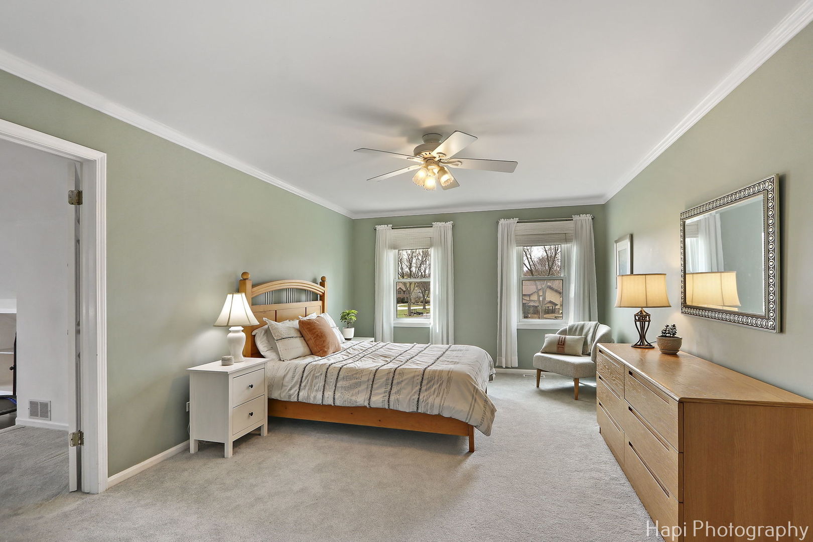 19 University Circle, Hawthorn Woods, IL 60047