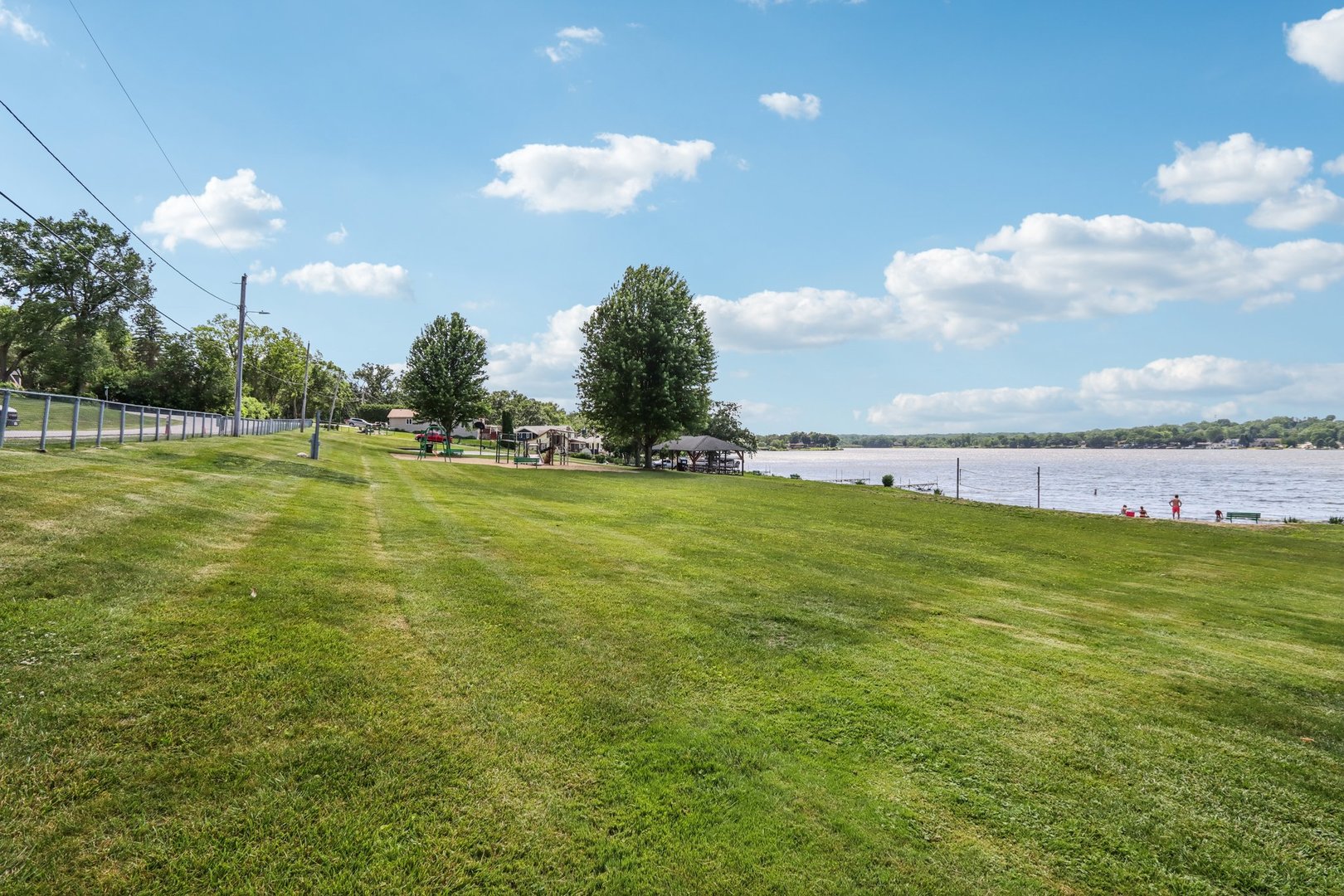 7616 Orchard Road, Wonder Lake, IL 60097
