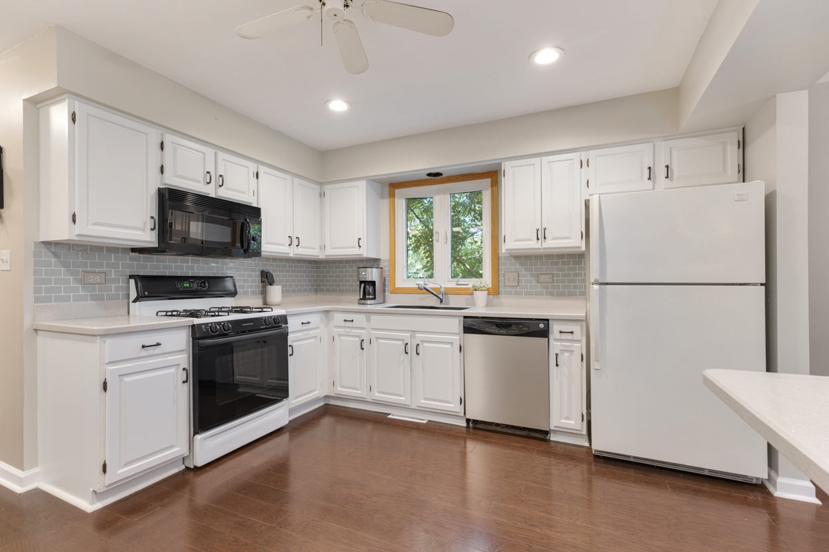 16726 Westwind Court, Tinley Park, IL 60477