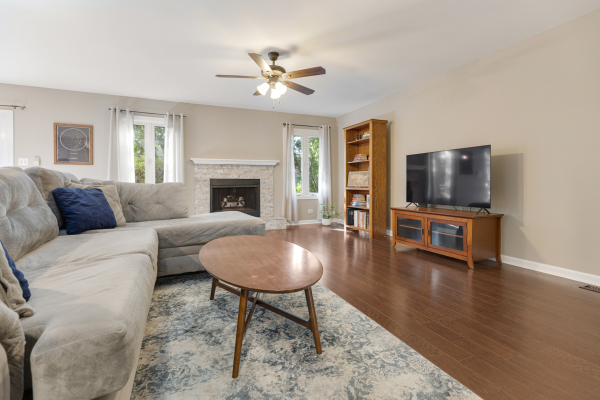 16726 Westwind Court, Tinley Park, IL 60477