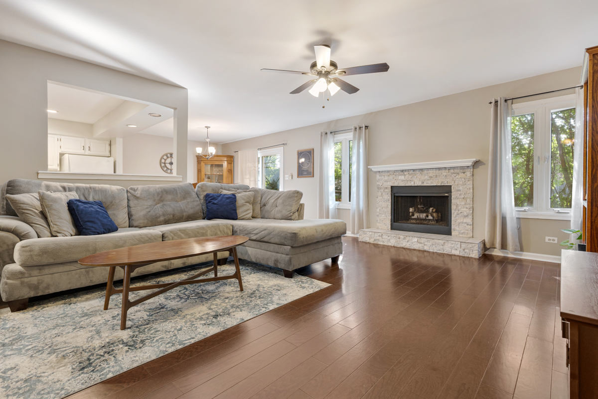 16726 Westwind Court, Tinley Park, IL 60477